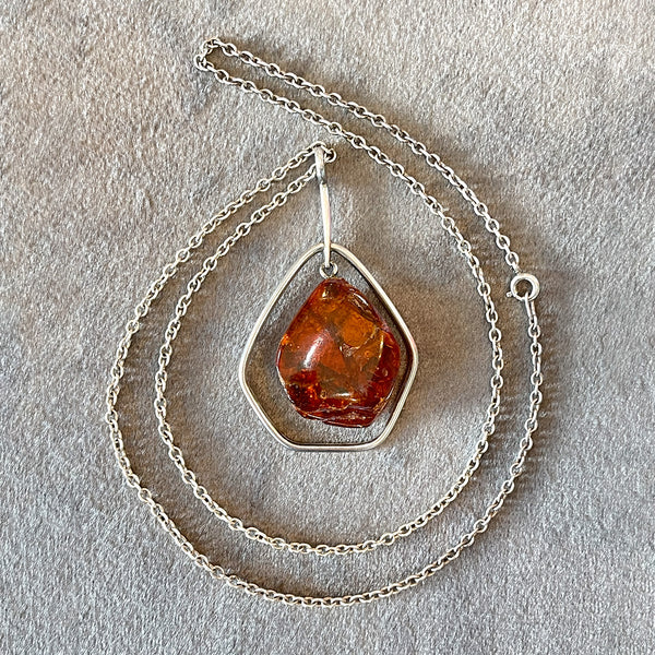 Vintage Amber, Milk Amber & Green Garnet Beaded Necklace – The Healing Pear
